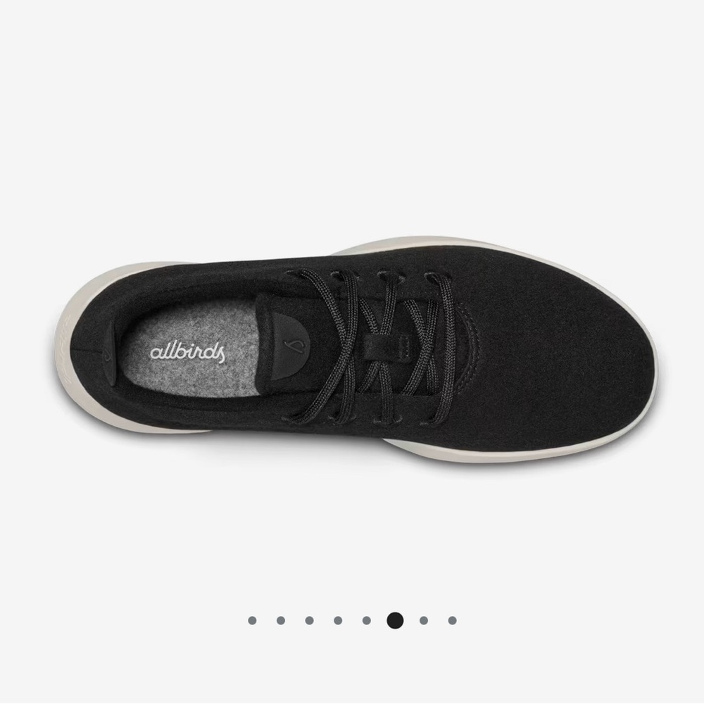 Allbirds Women’s Wool Runner Size 8, True Black with Cream Sole - Picture 2 of 5